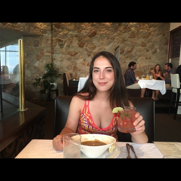 Meet your Posher, Jess - Picture 5 of 14